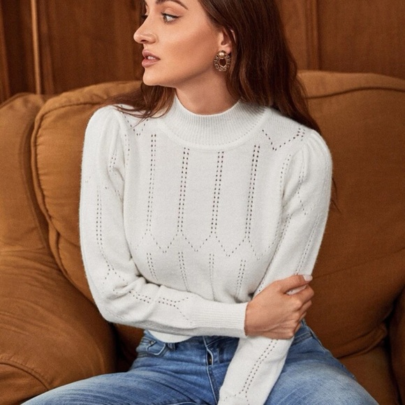 White pullover - Picture 4 of 4